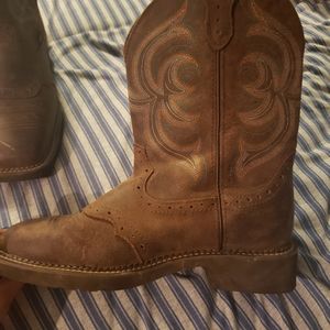 9 1/2B Justin Gypsy boots